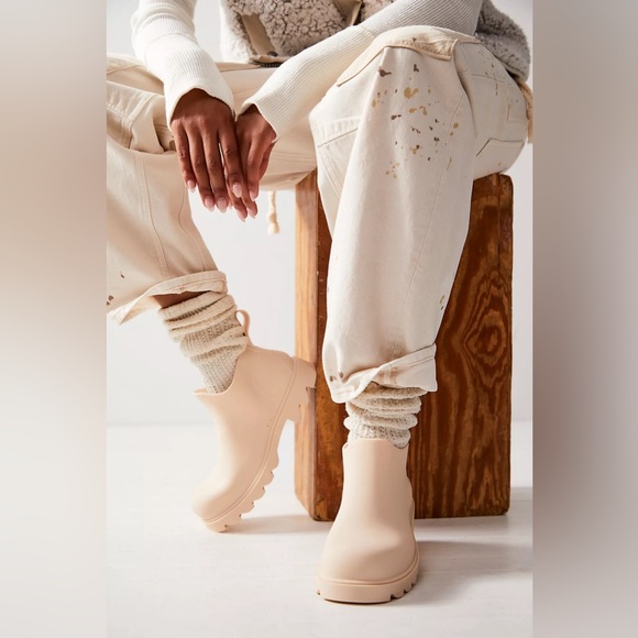 NIB Free People High Street Rain Boots in Green - Picture 2 of 4